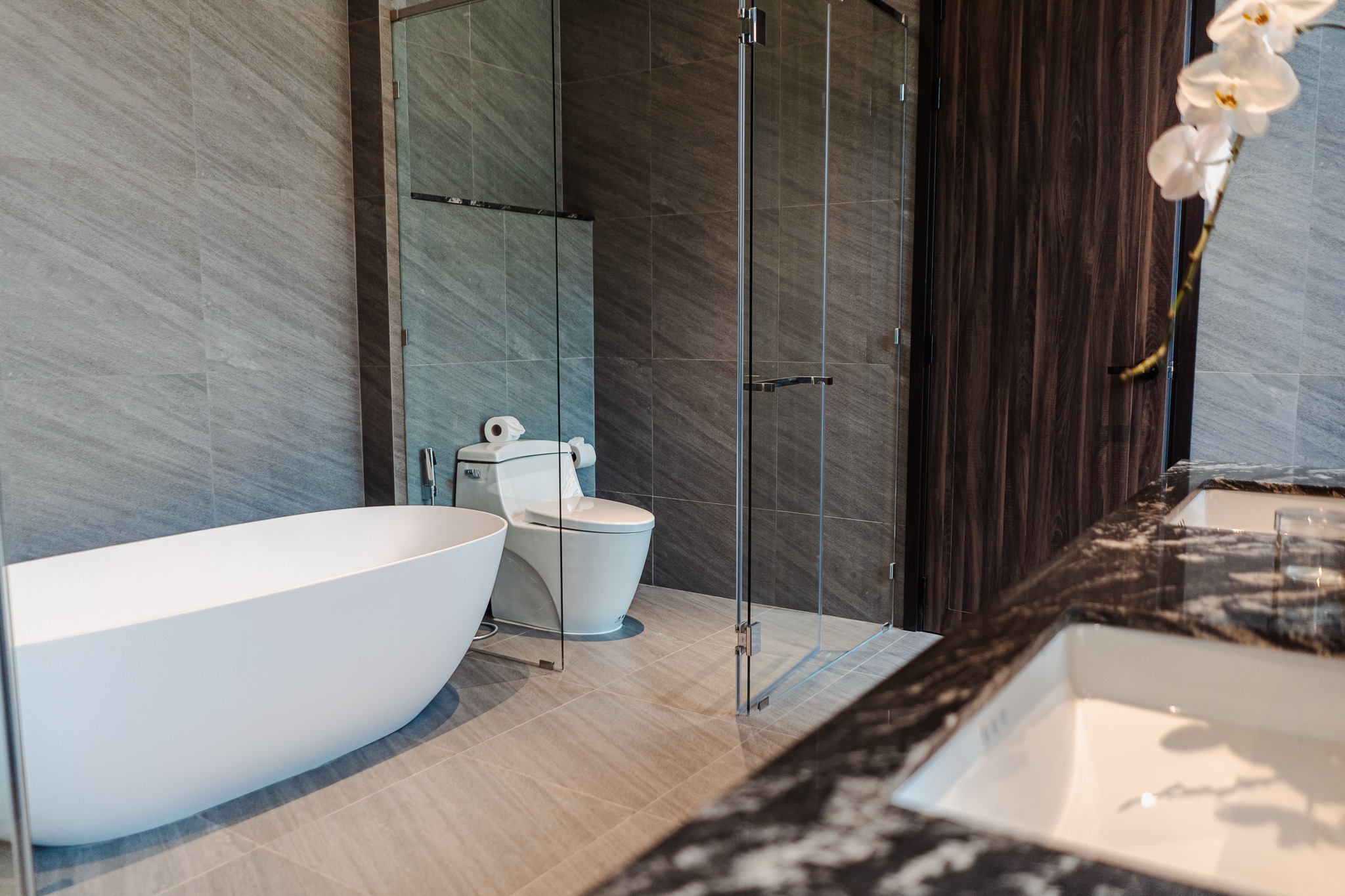 The Ozone Grand Residences 44